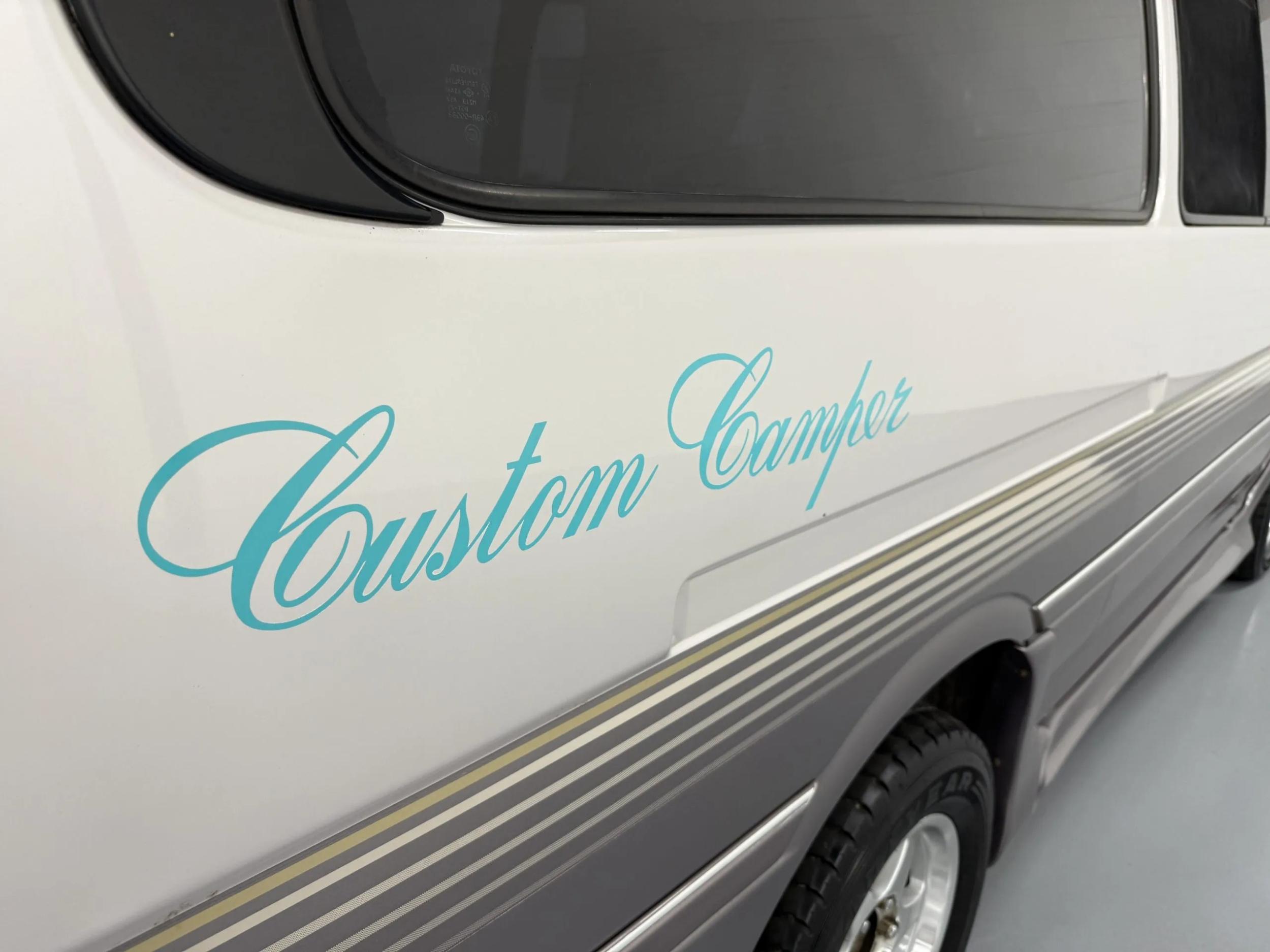 1998 Toyota HiAce LWB Custom Camper