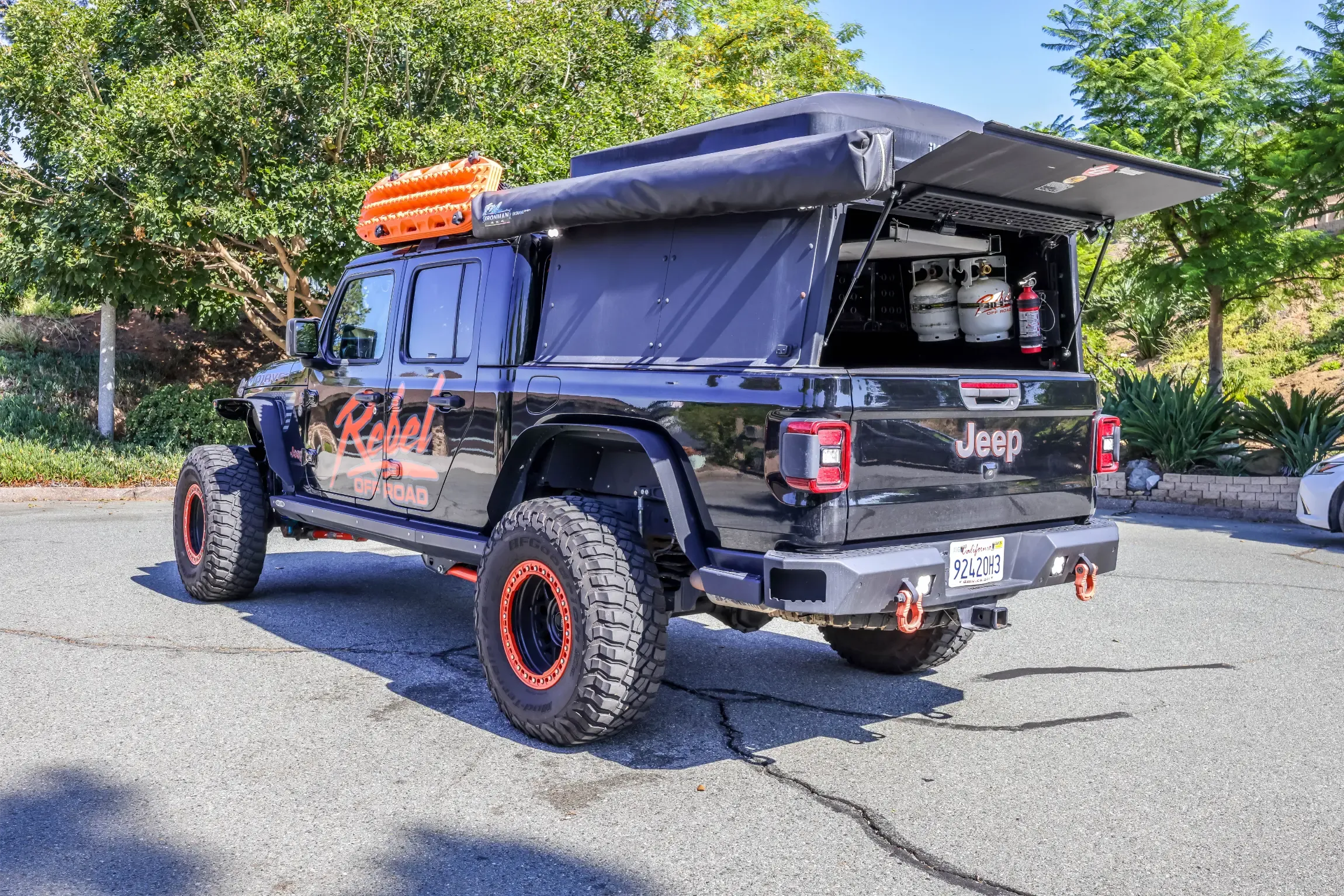 Modified, 31k-Mile 2021 Jeep Gladiator Mojave