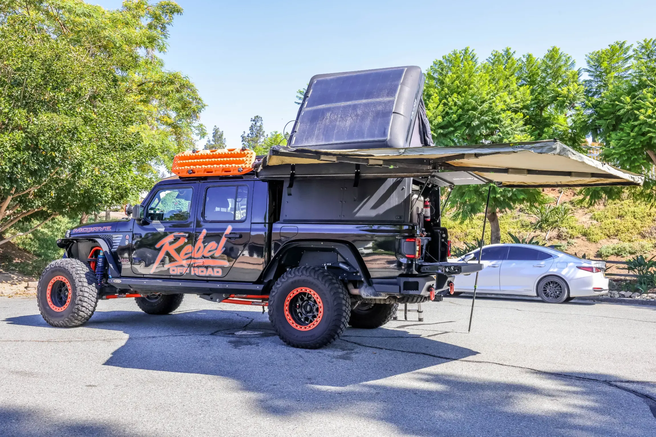 Modified, 31k-Mile 2021 Jeep Gladiator Mojave