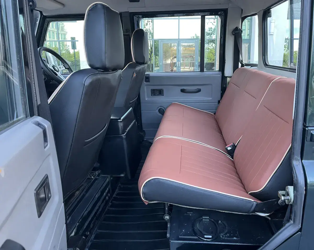 1998 Land Rover Defender 130 Double Cab Hi-Cap