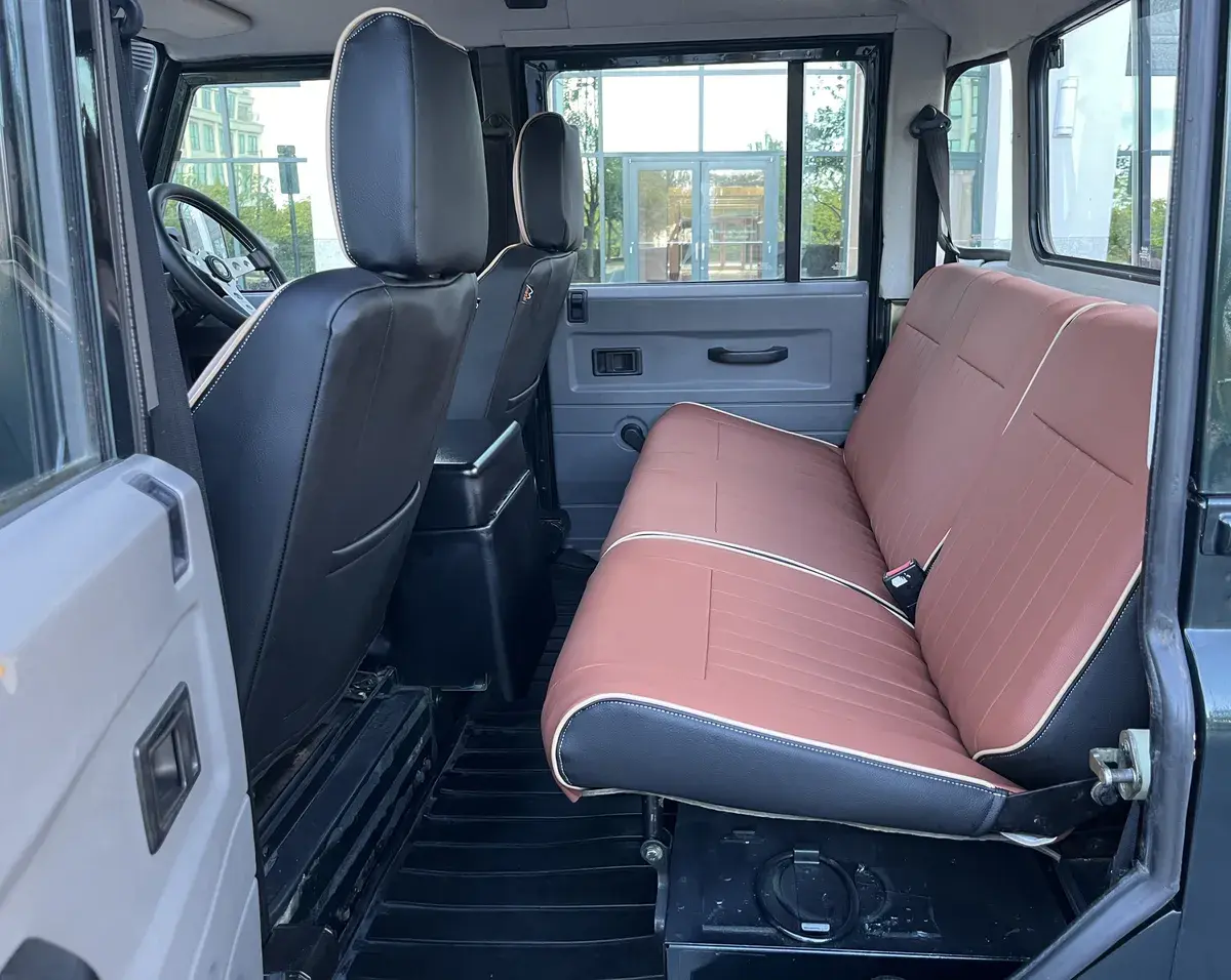 1998 Land Rover Defender 130 Double Cab Hi-Cap