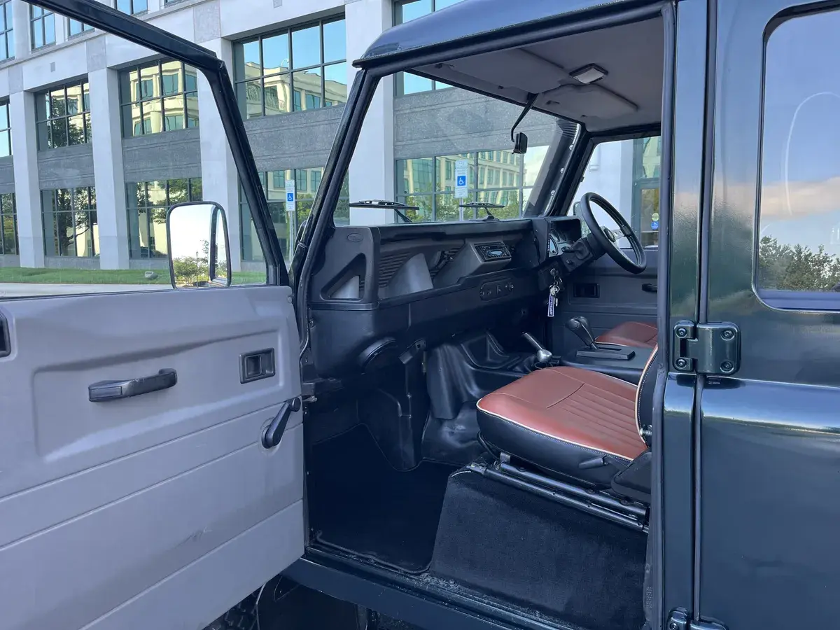 1998 Land Rover Defender 130 Double Cab Hi-Cap