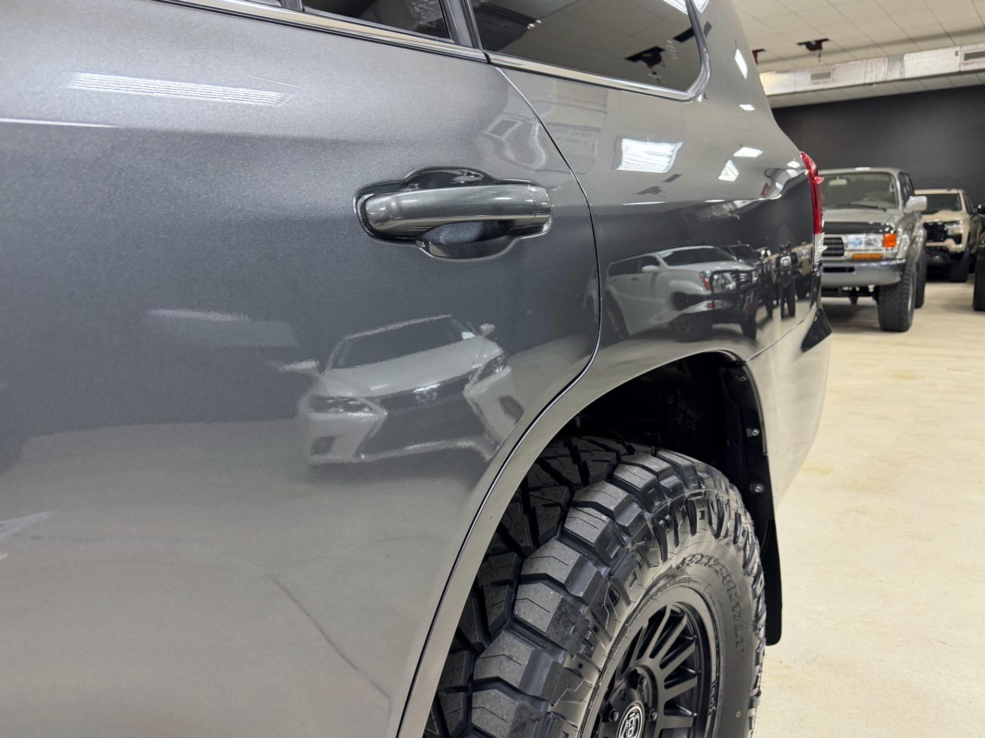 2016 Toyota Land Cruiser