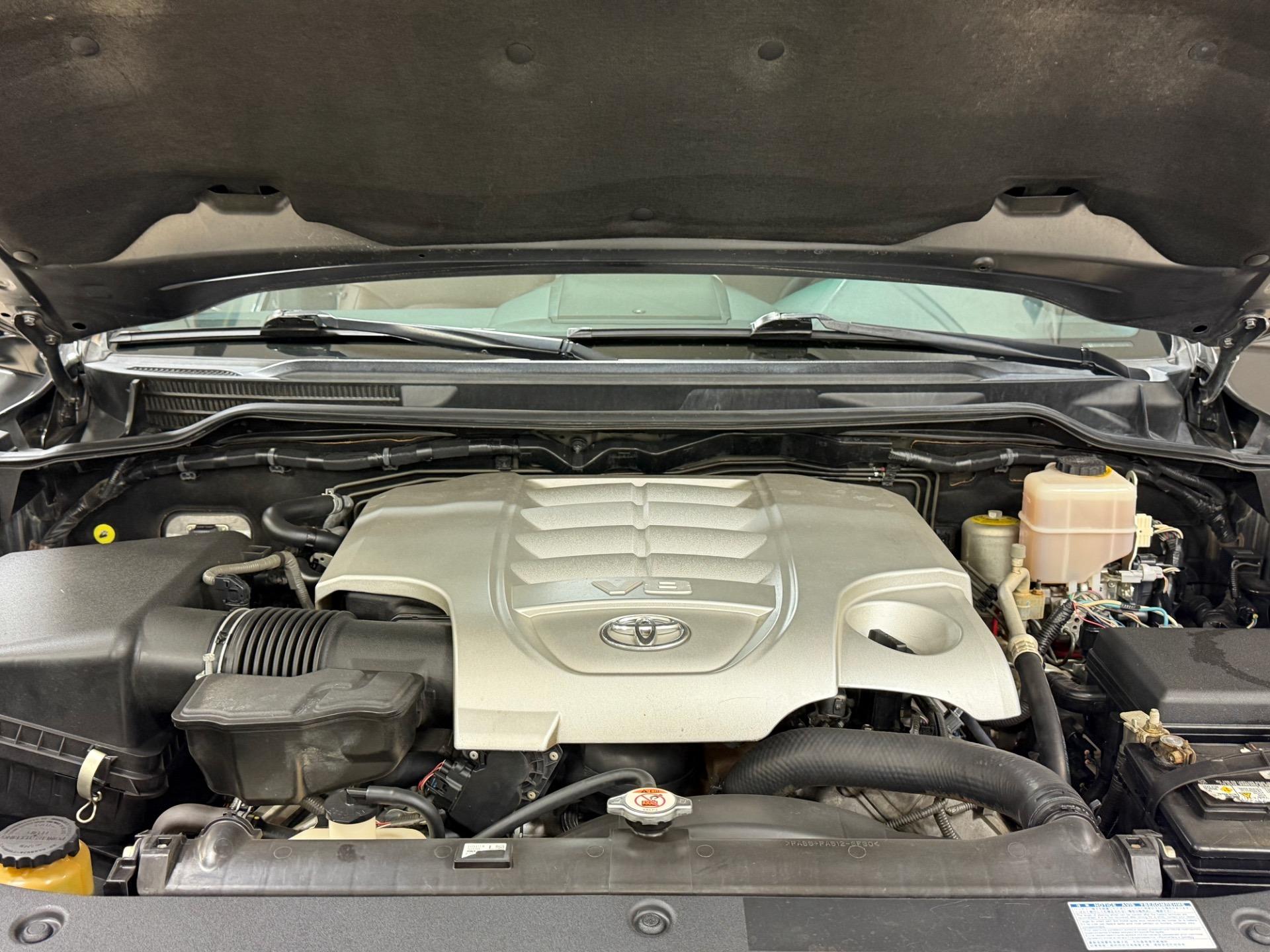 2016 Toyota Land Cruiser