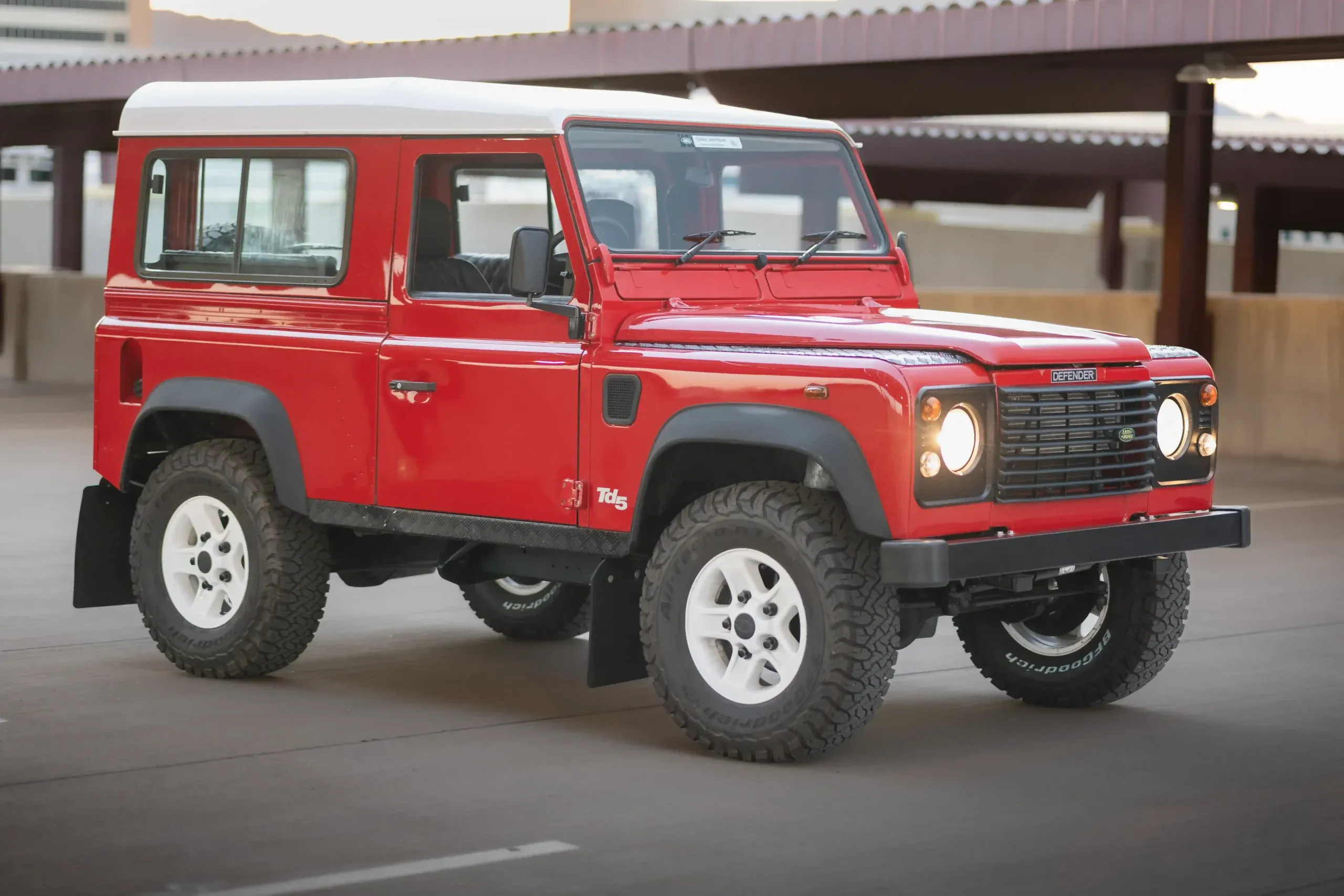 Portofino Red 1999 Land Rover Defender 90