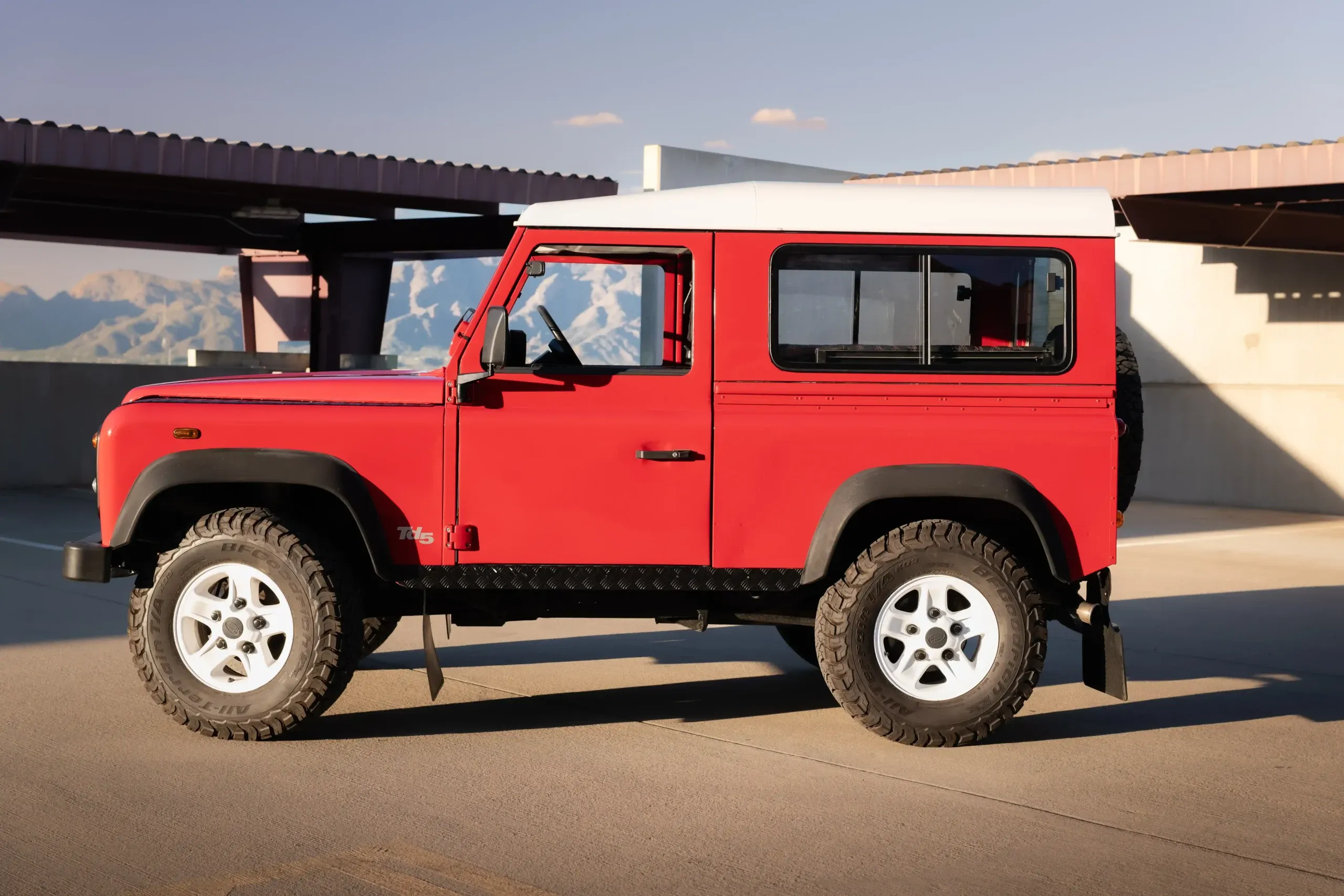 Portofino Red 1999 Land Rover Defender 90