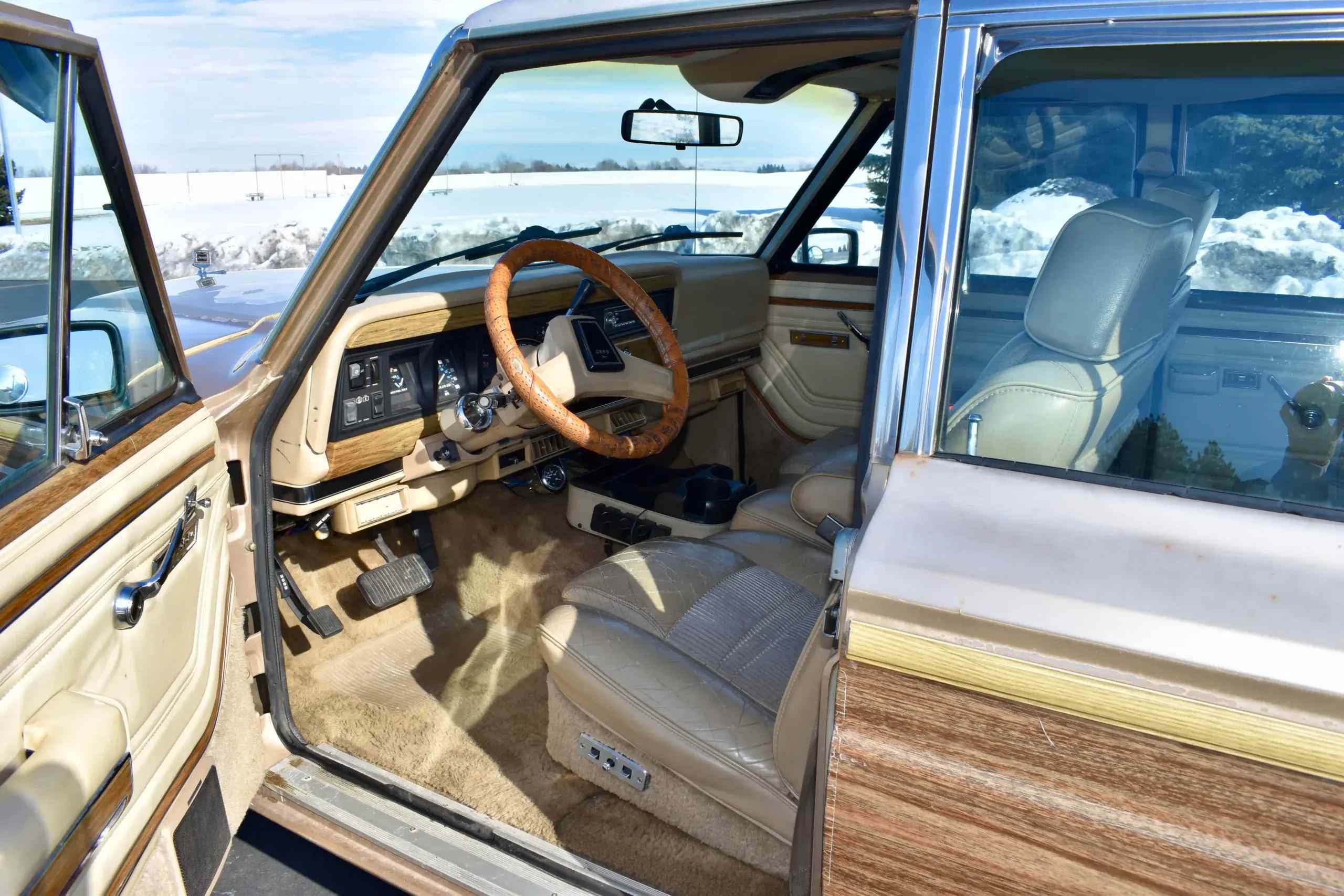 1989 Jeep Grand Wagoneer 4×4