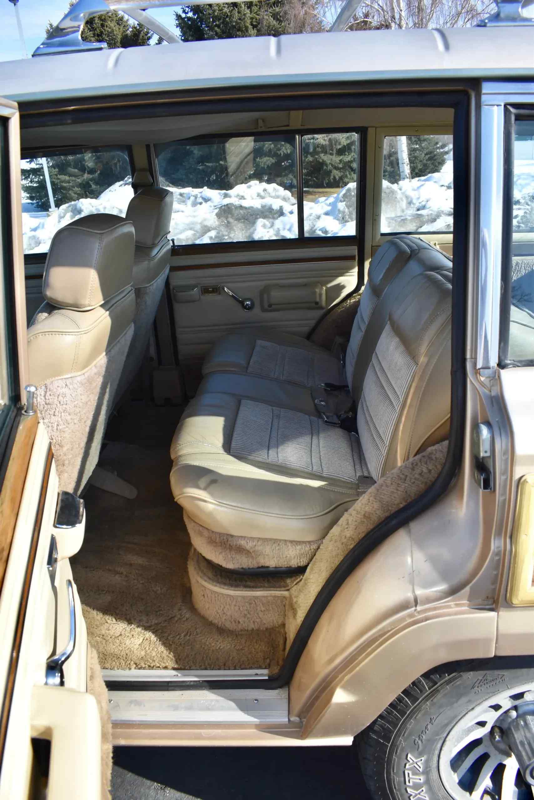 1989 Jeep Grand Wagoneer 4×4