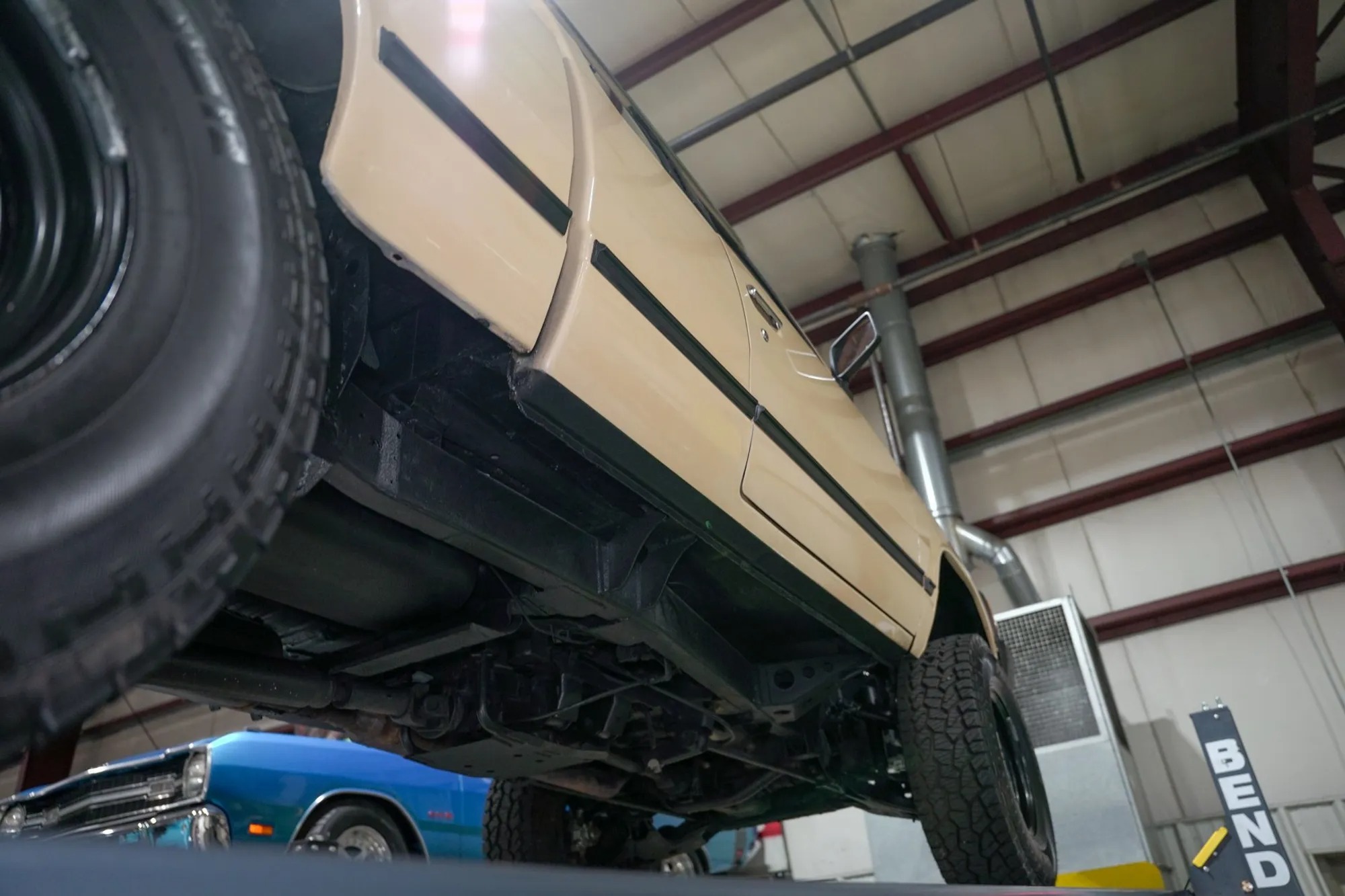 1986 Nissan Hardbody DLX King Cab