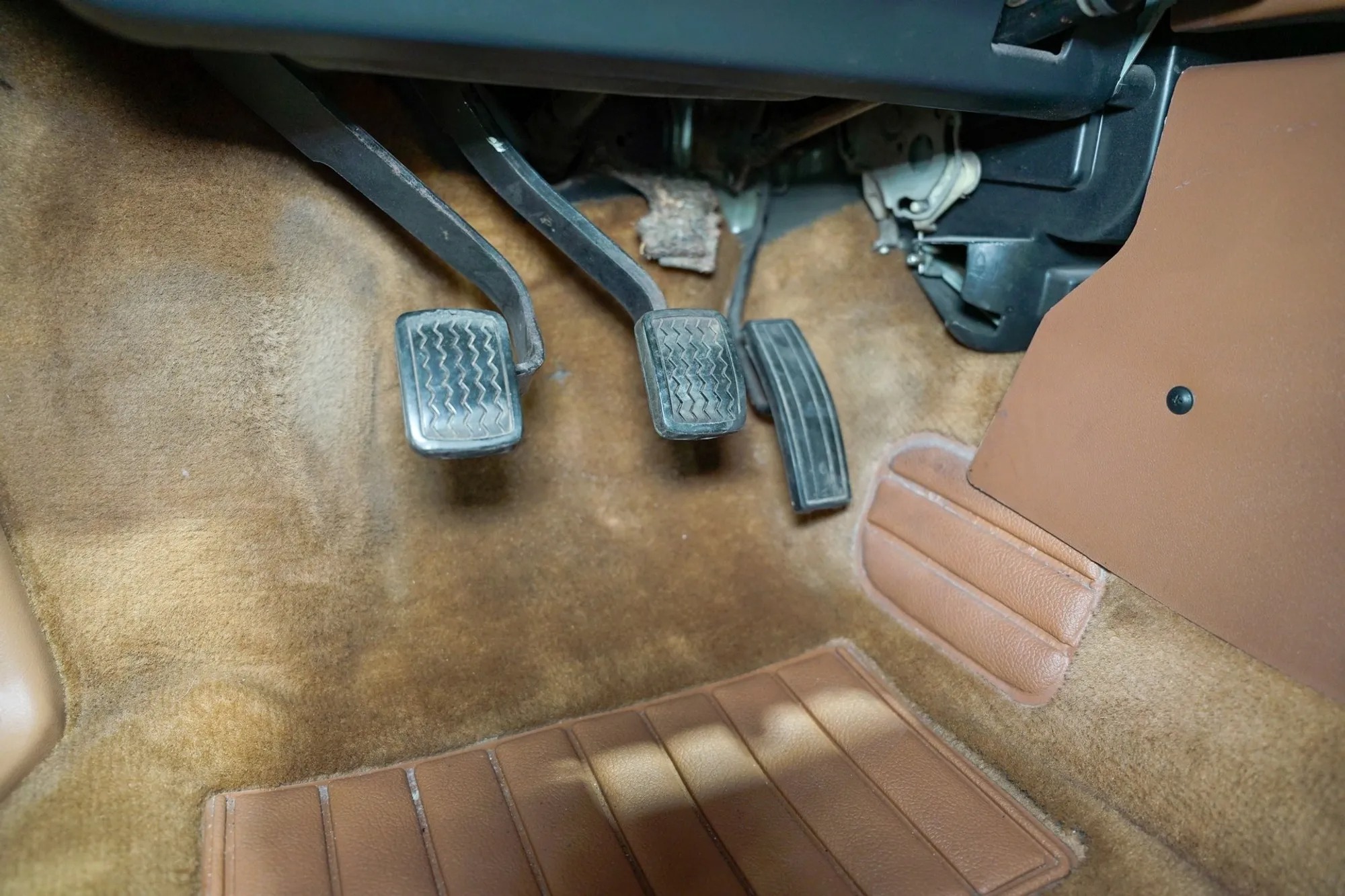 1986 Nissan Hardbody DLX King Cab