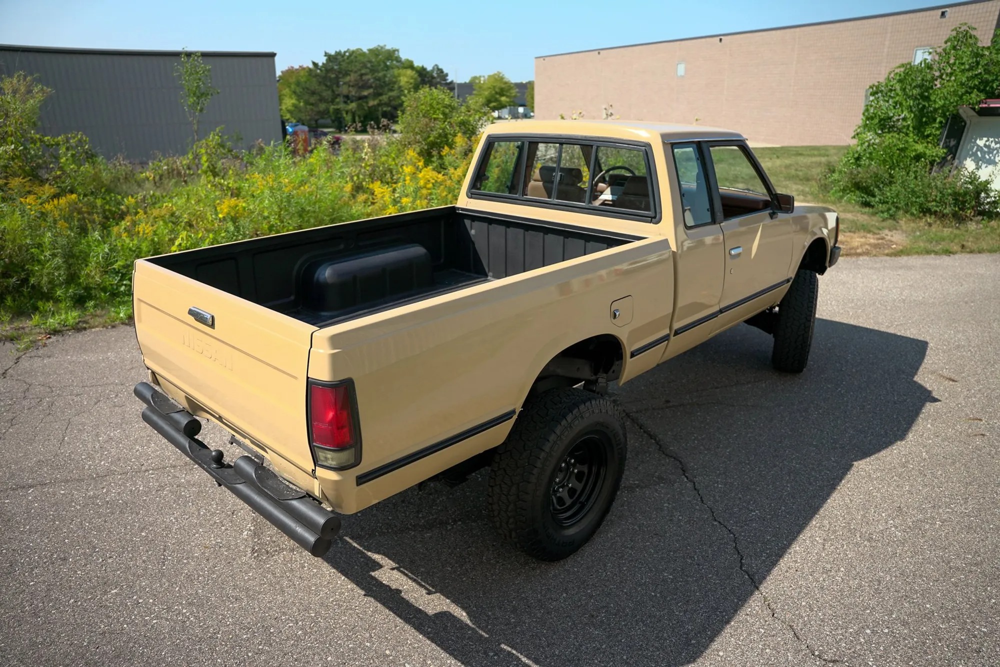1986 Nissan Hardbody DLX King Cab
