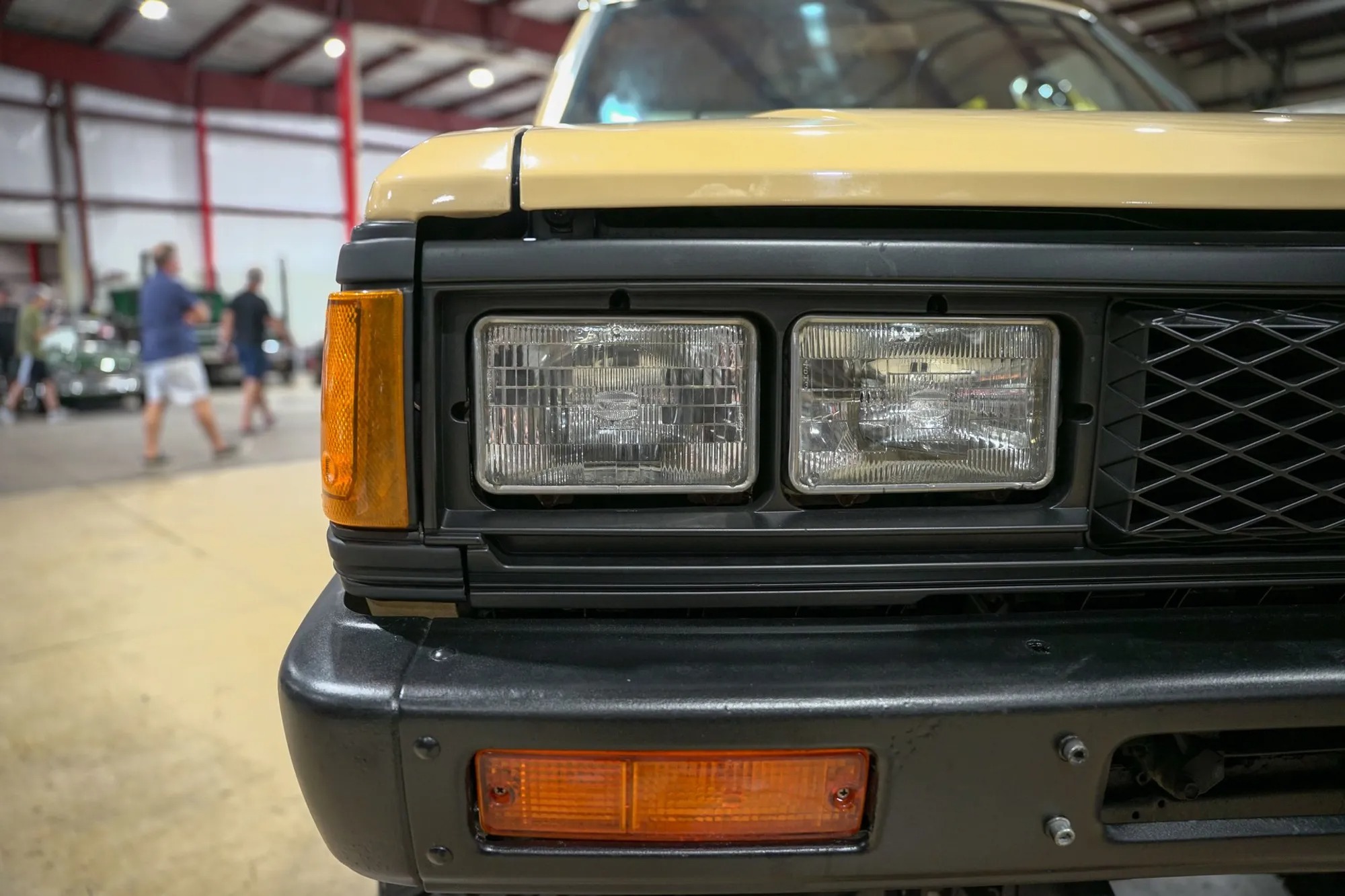 1986 Nissan Hardbody DLX King Cab