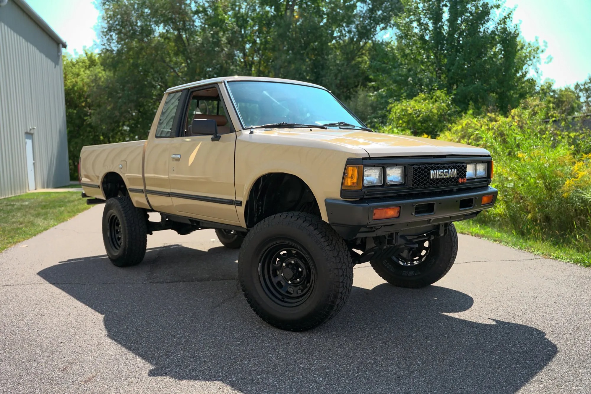 1986 Nissan Hardbody DLX King Cab