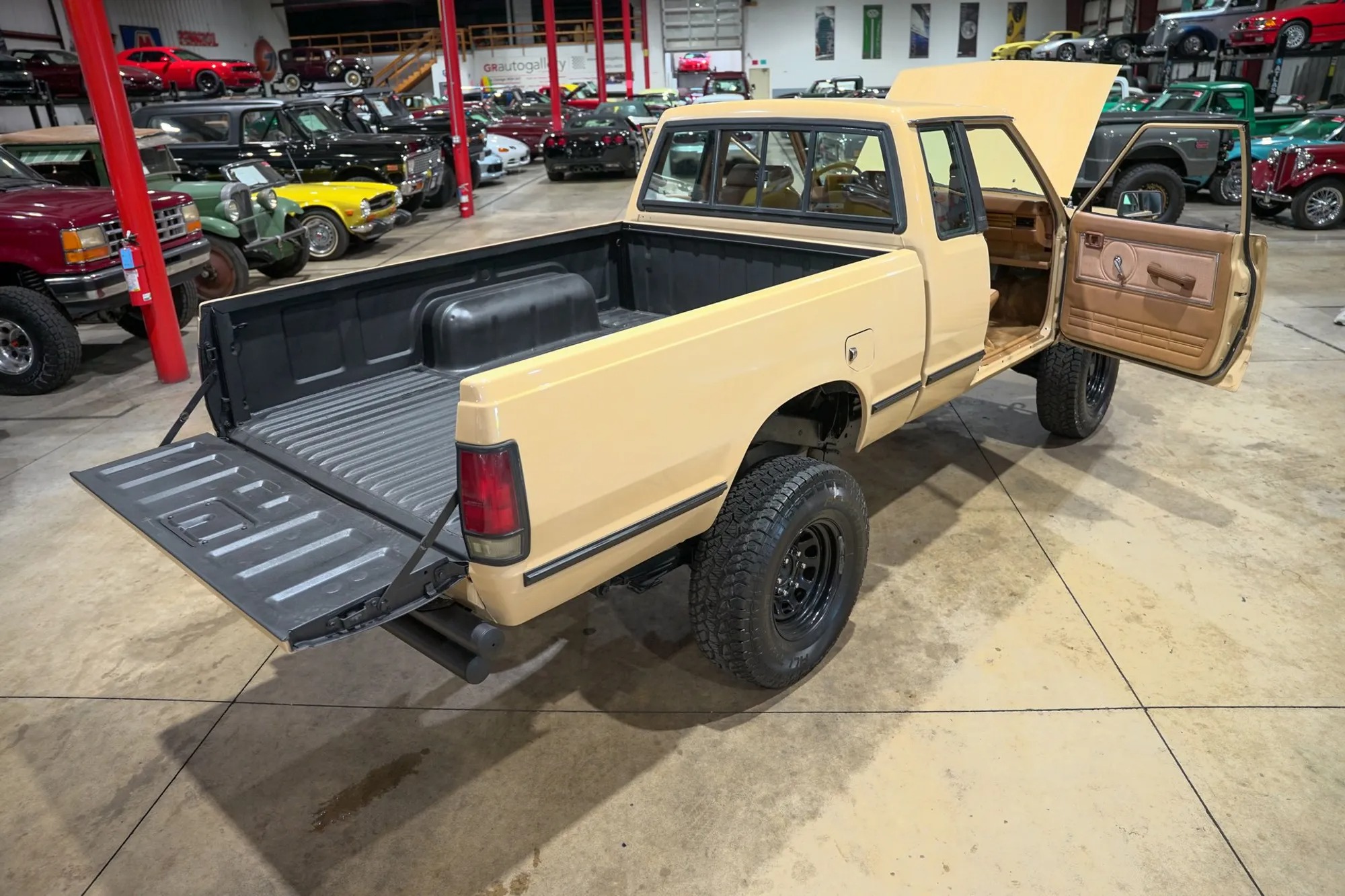 1986 Nissan Hardbody DLX King Cab