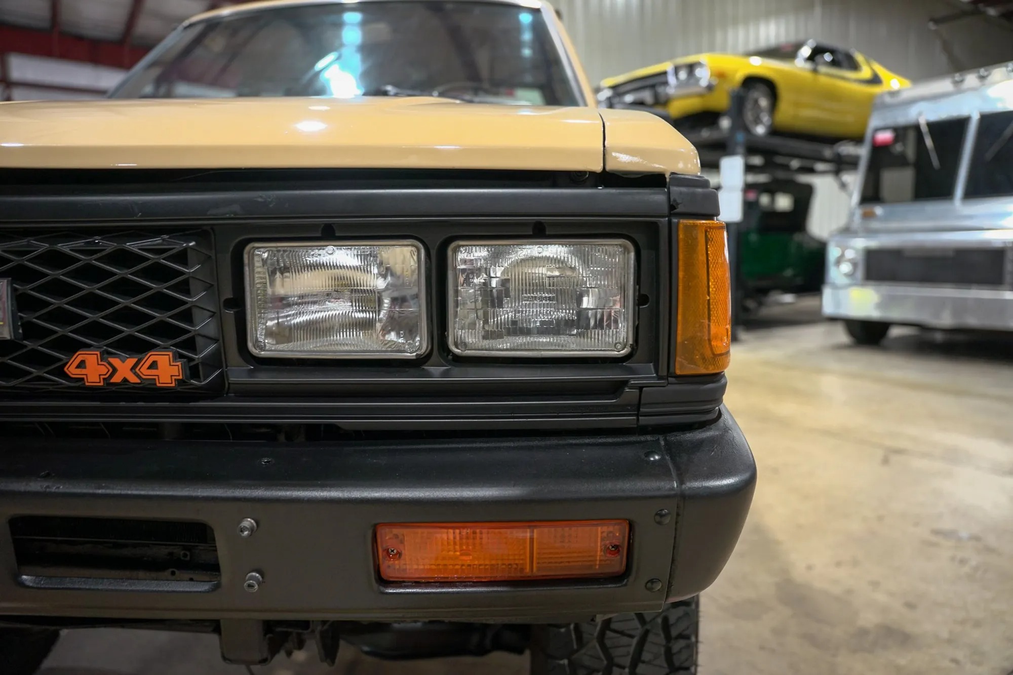 1986 Nissan Hardbody DLX King Cab