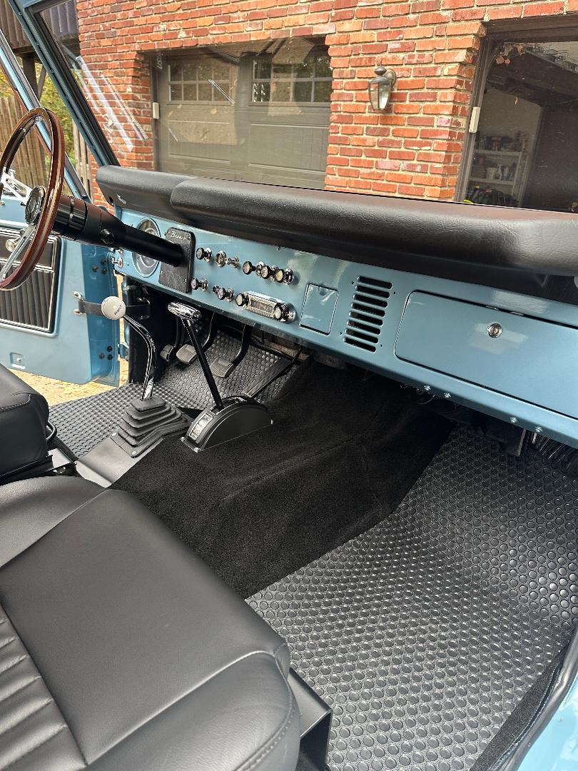 1971 Ford Bronco Sport