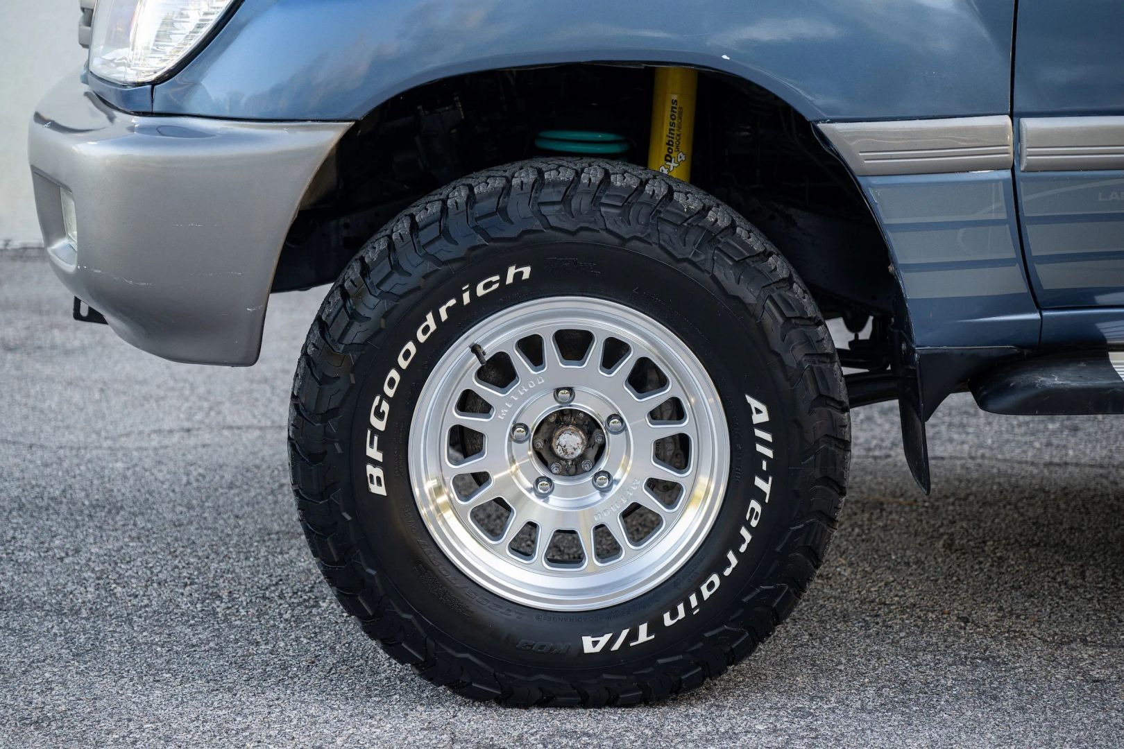 1999 Toyota Land Cruiser HZJ105