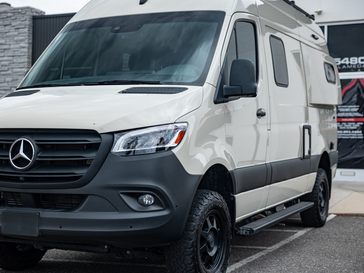 2022 Mercedes-Benz Sprinter 2500 144" Camper