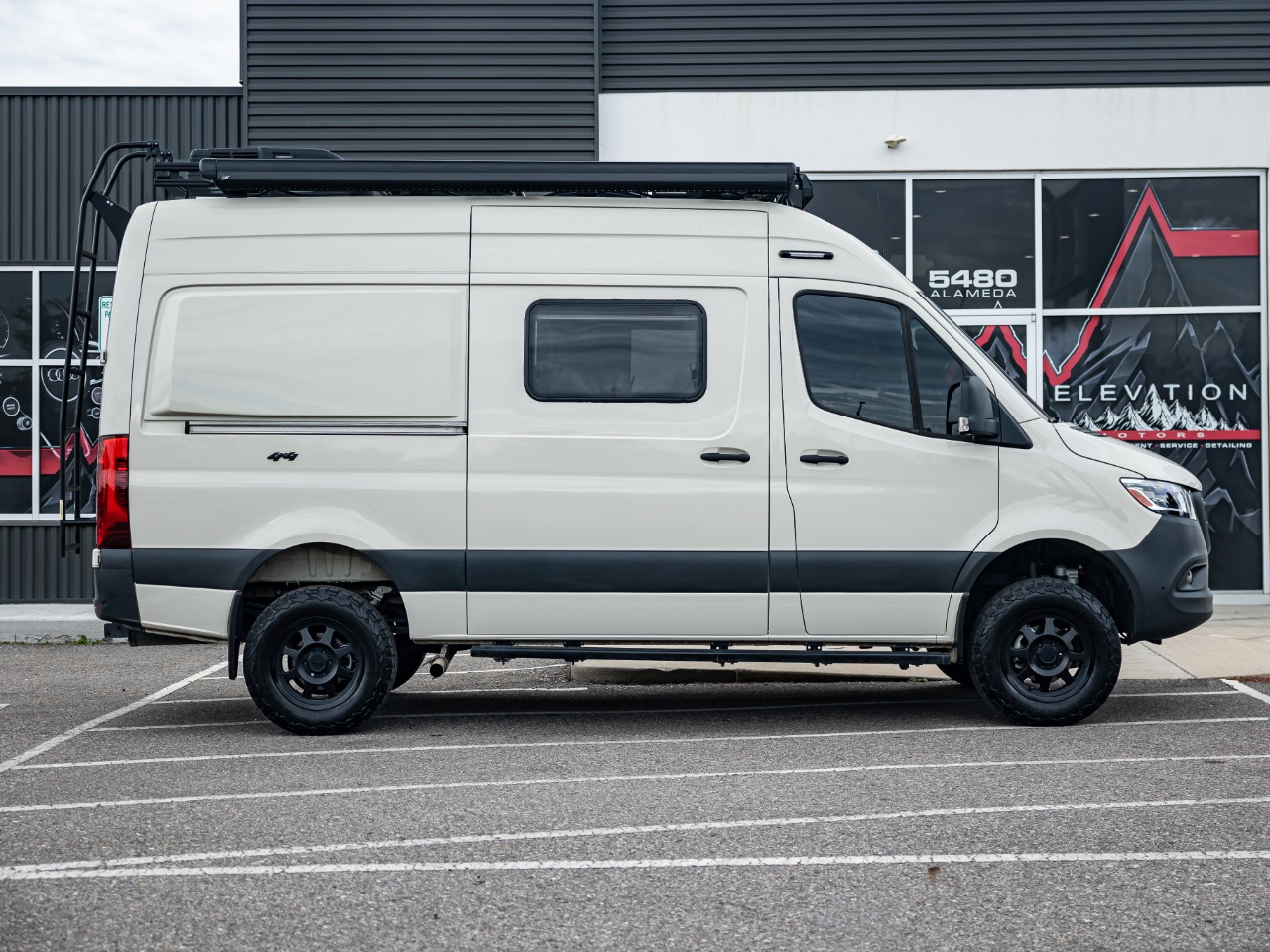 2022 Mercedes-Benz Sprinter 2500 144" Camper