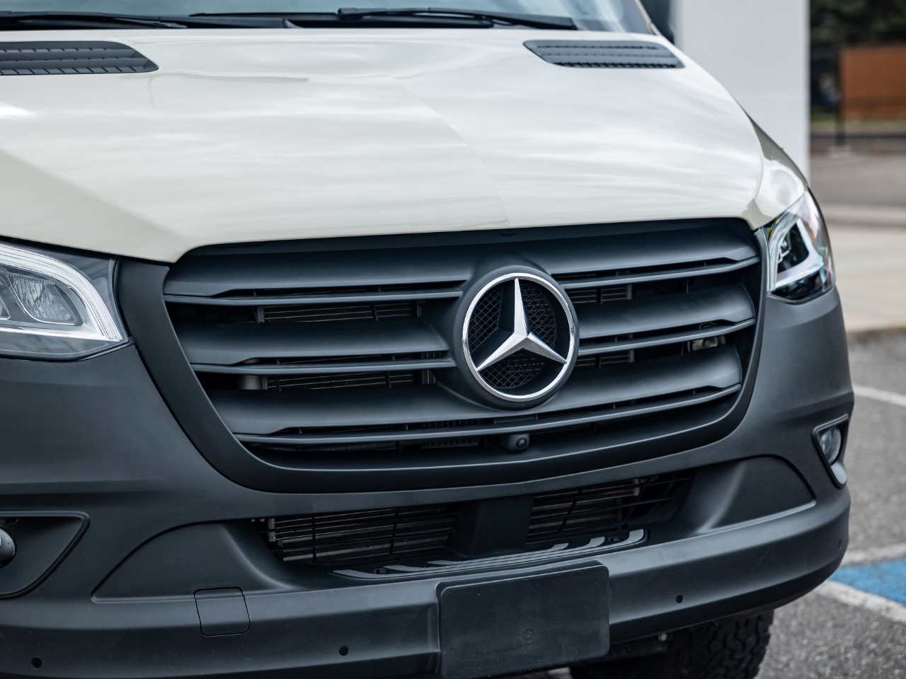 2022 Mercedes-Benz Sprinter 2500 144" Camper