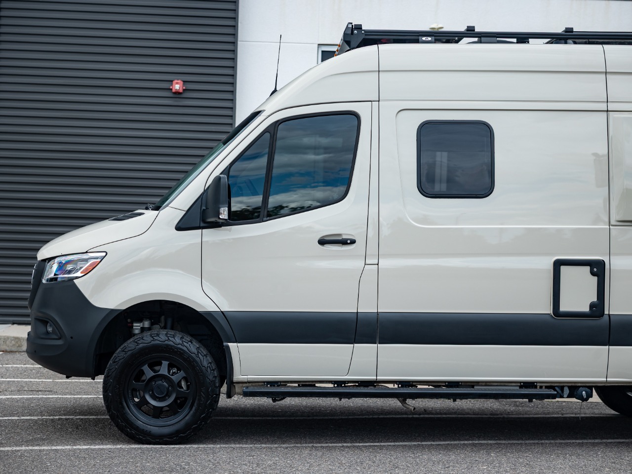 2022 Mercedes-Benz Sprinter 2500 144" Camper
