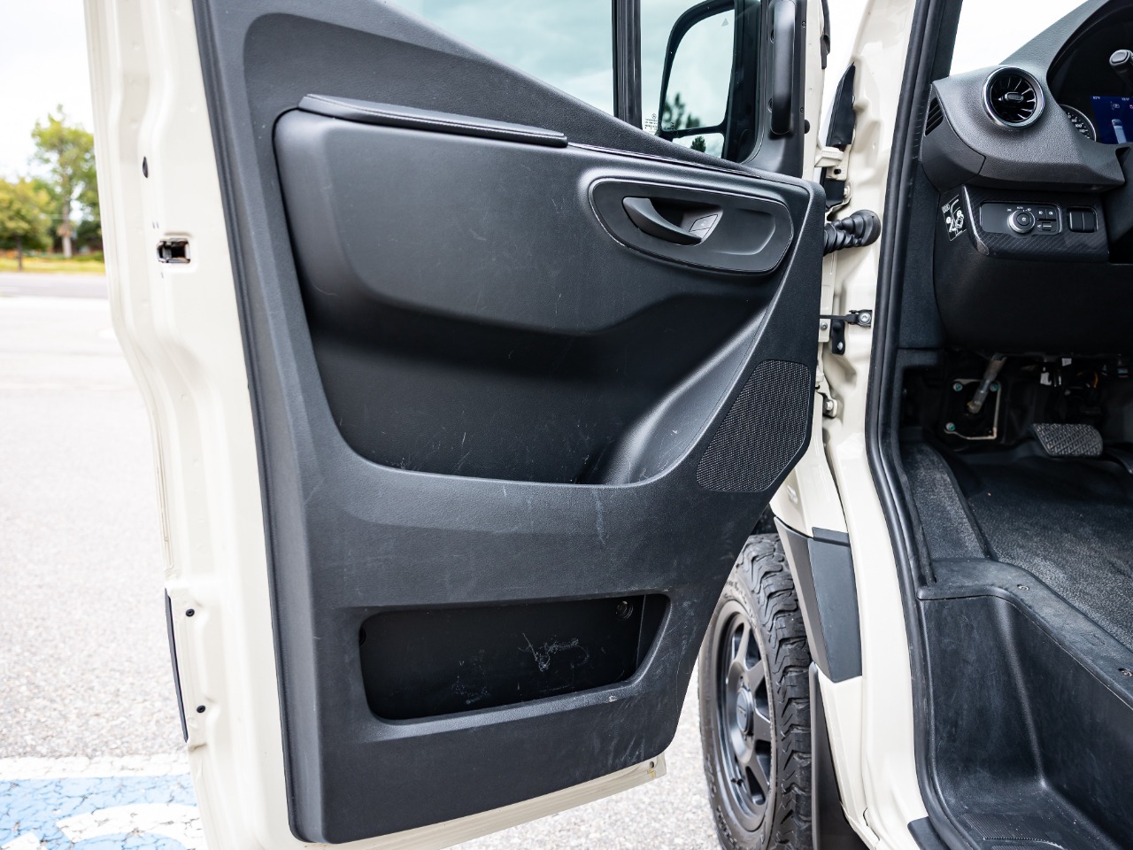 2022 Mercedes-Benz Sprinter 2500 144" Camper