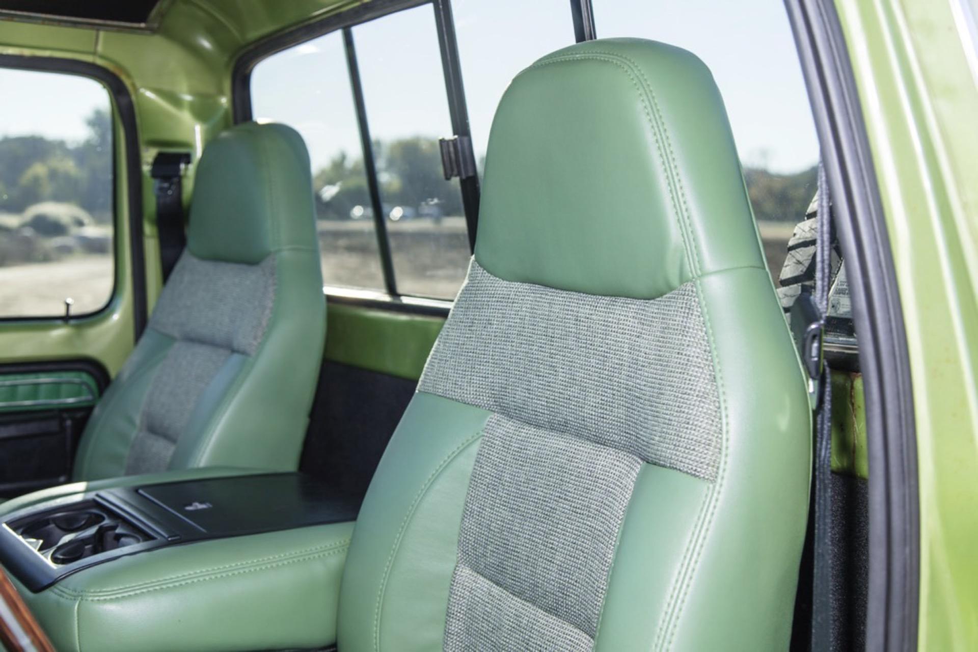 7.3L Turbo Diesel-Powered 1975 Ford F-250 4×4