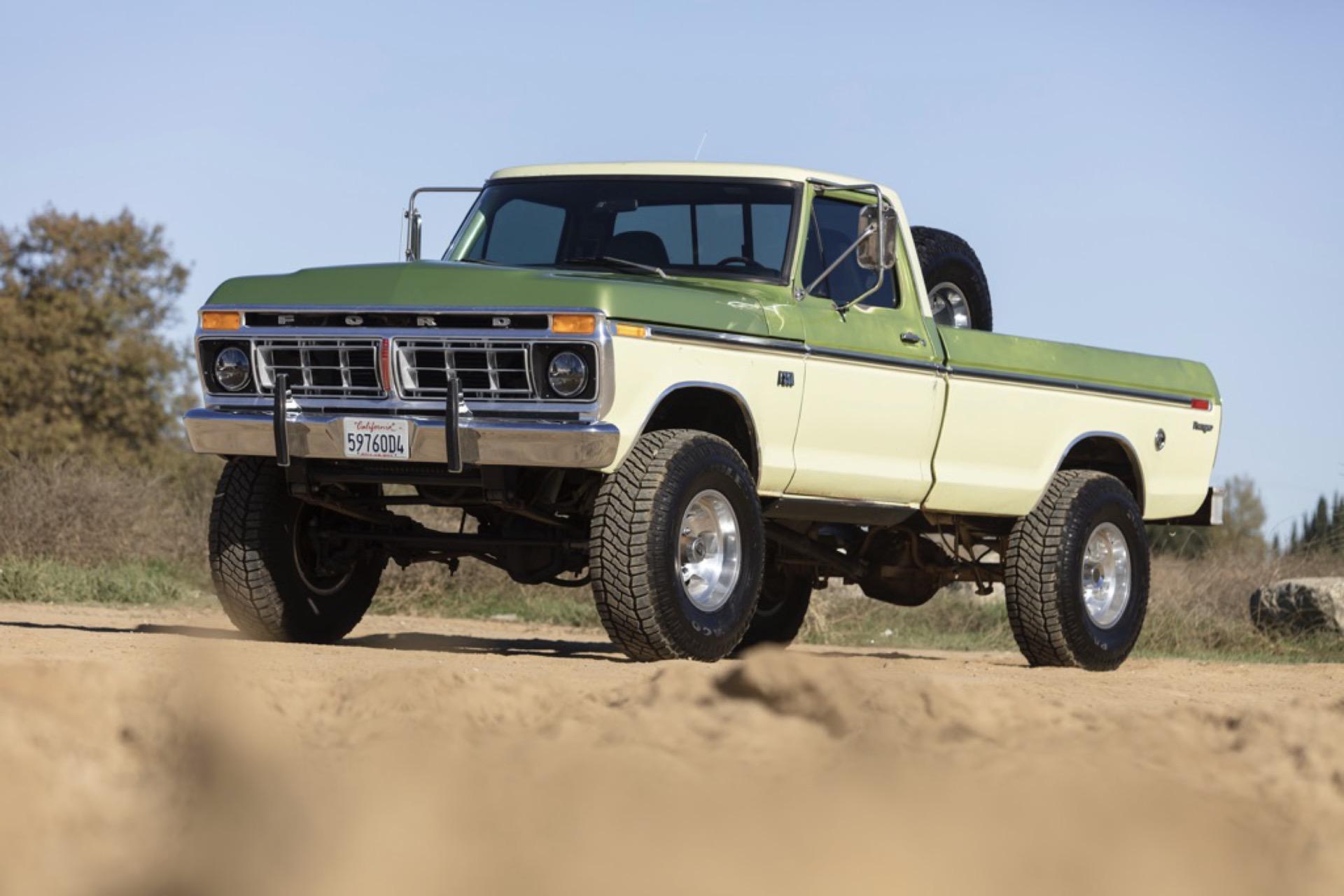7.3L Turbo Diesel-Powered 1975 Ford F-250 4×4
