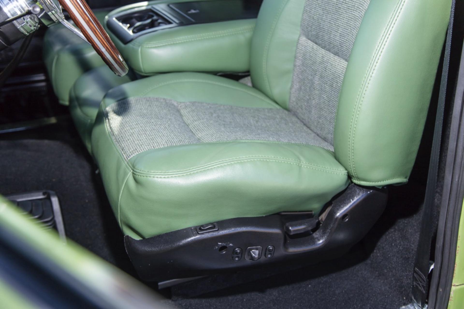 7.3L Turbo Diesel-Powered 1975 Ford F-250 4×4