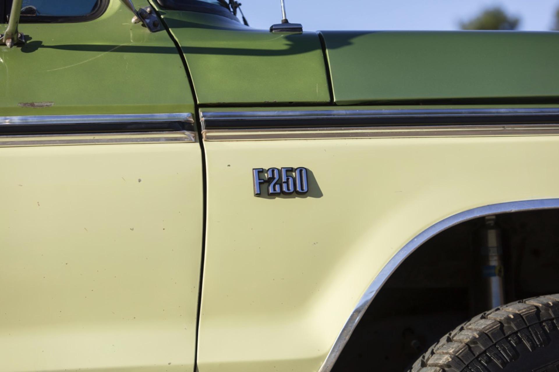 7.3L Turbo Diesel-Powered 1975 Ford F-250 4×4