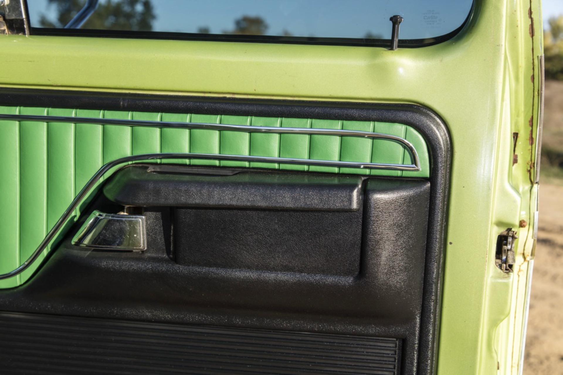 7.3L Turbo Diesel-Powered 1975 Ford F-250 4×4