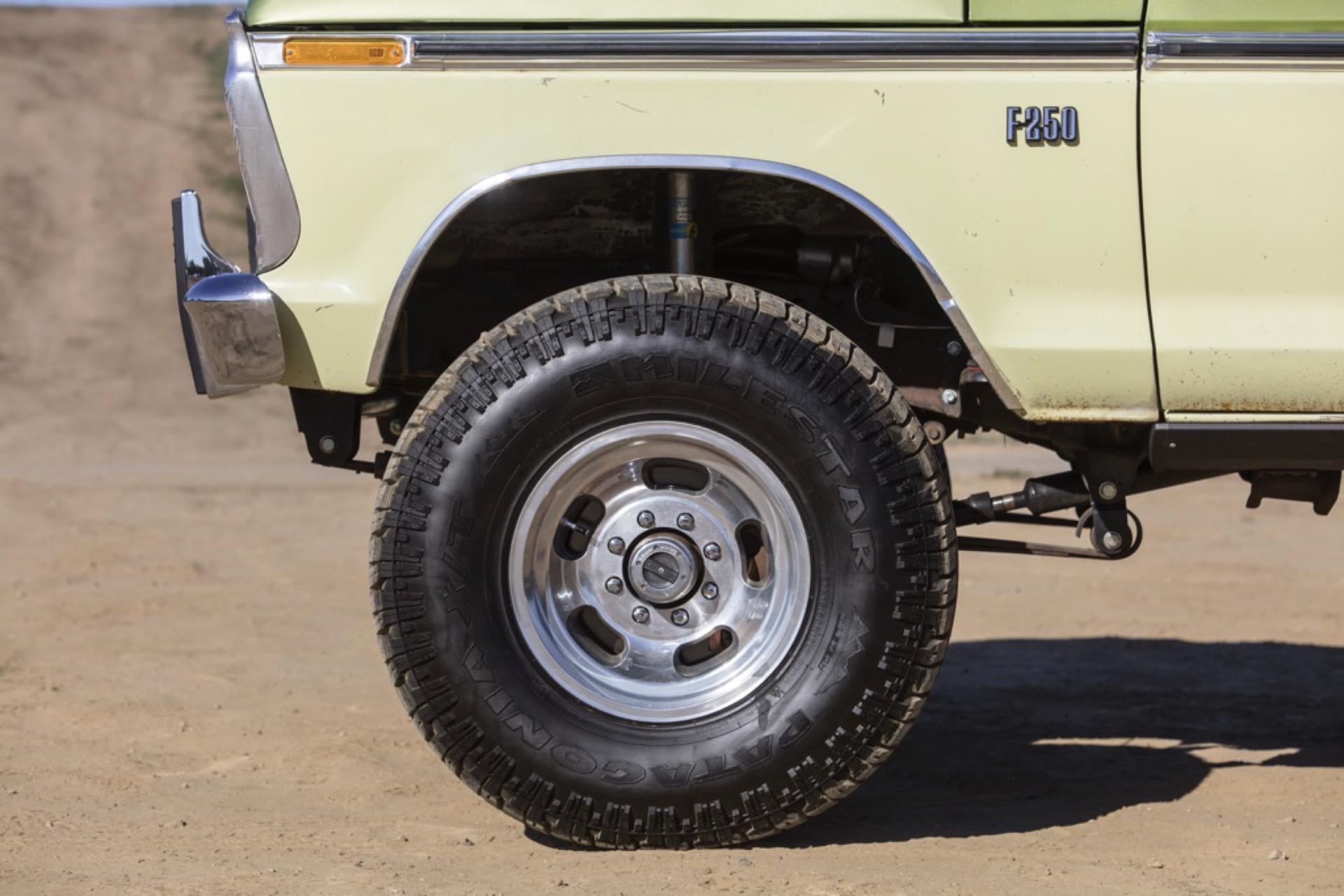 7.3L Turbo Diesel-Powered 1975 Ford F-250 4×4
