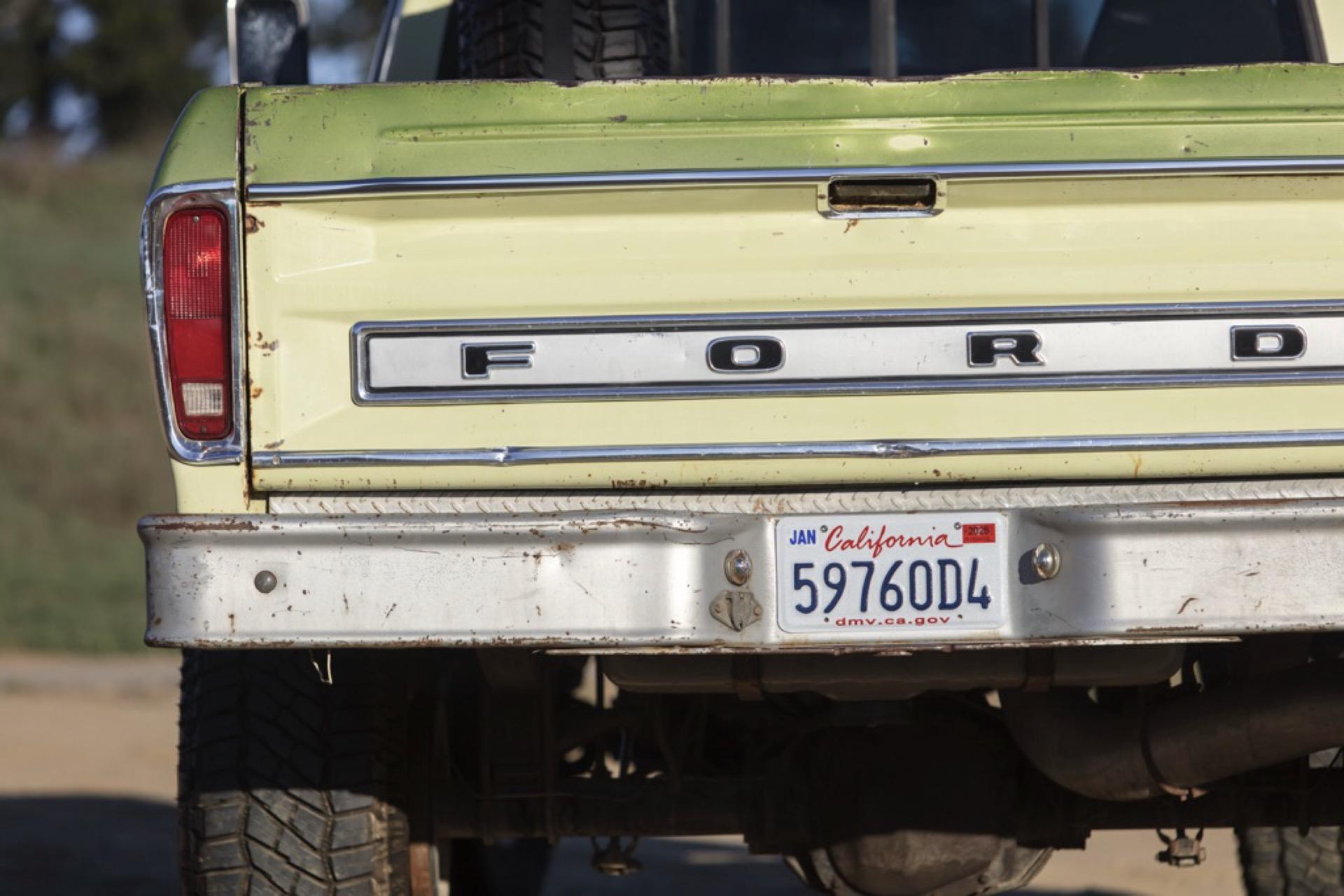 7.3L Turbo Diesel-Powered 1975 Ford F-250 4×4