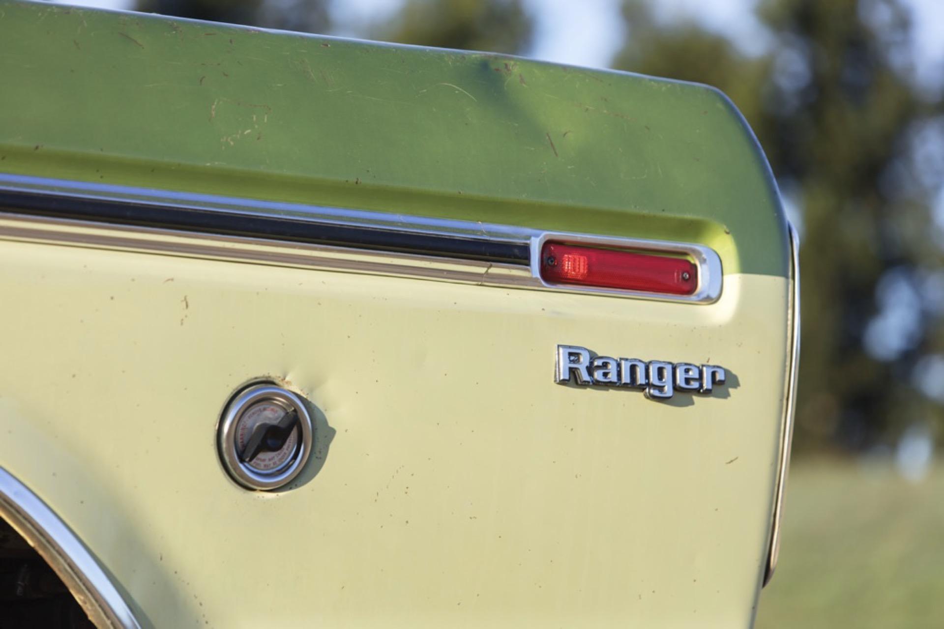 7.3L Turbo Diesel-Powered 1975 Ford F-250 4×4