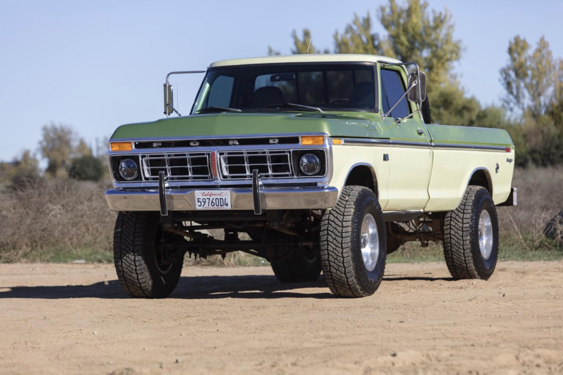 7.3L Turbo Diesel-Powered 1975 Ford F-250 4×4