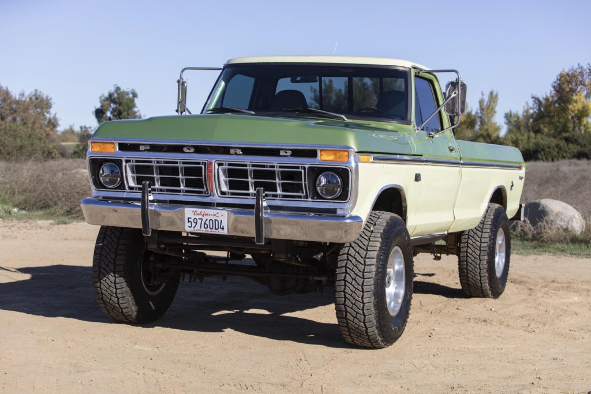 7.3L Turbo Diesel-Powered 1975 Ford F-250 4×4
