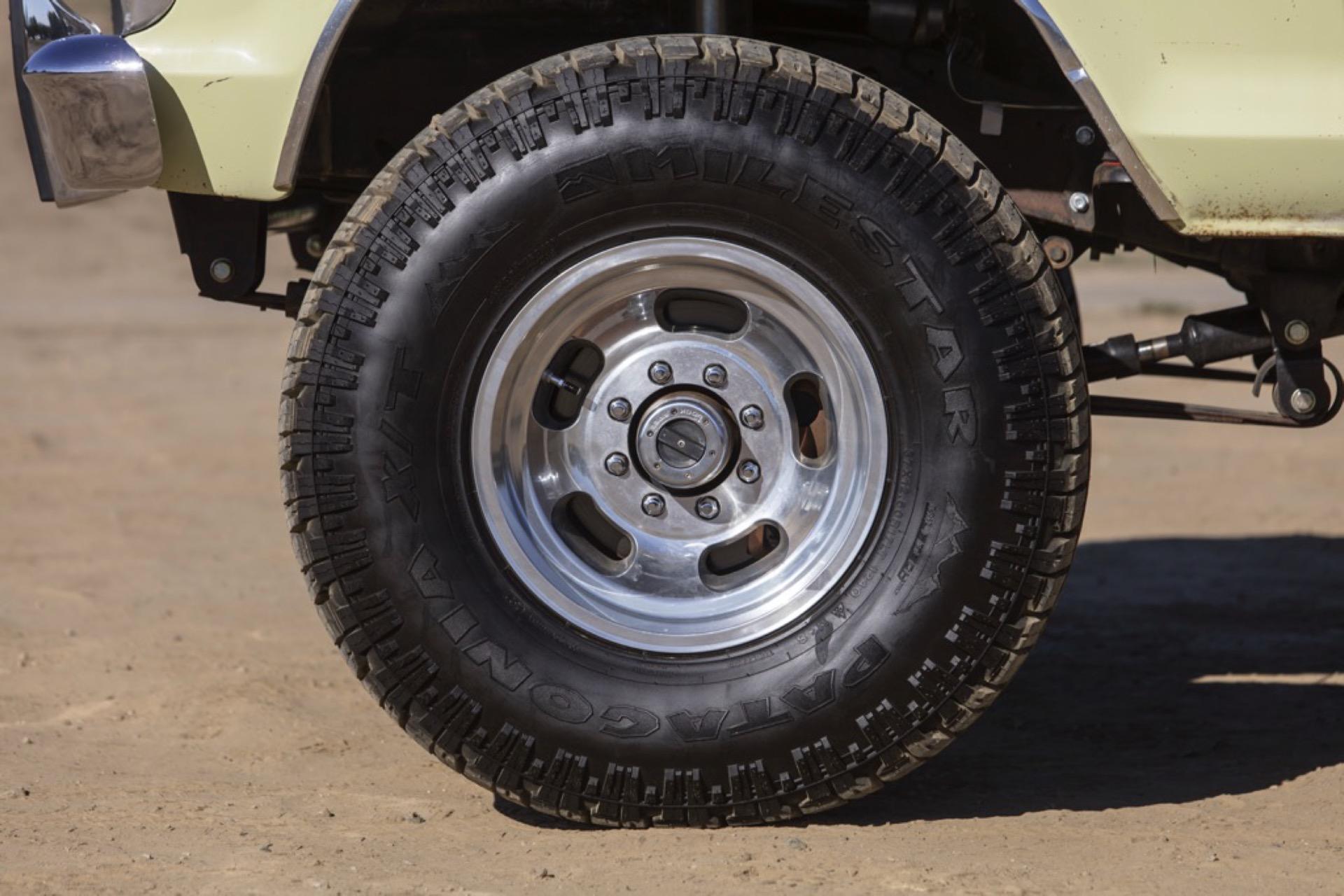 7.3L Turbo Diesel-Powered 1975 Ford F-250 4×4