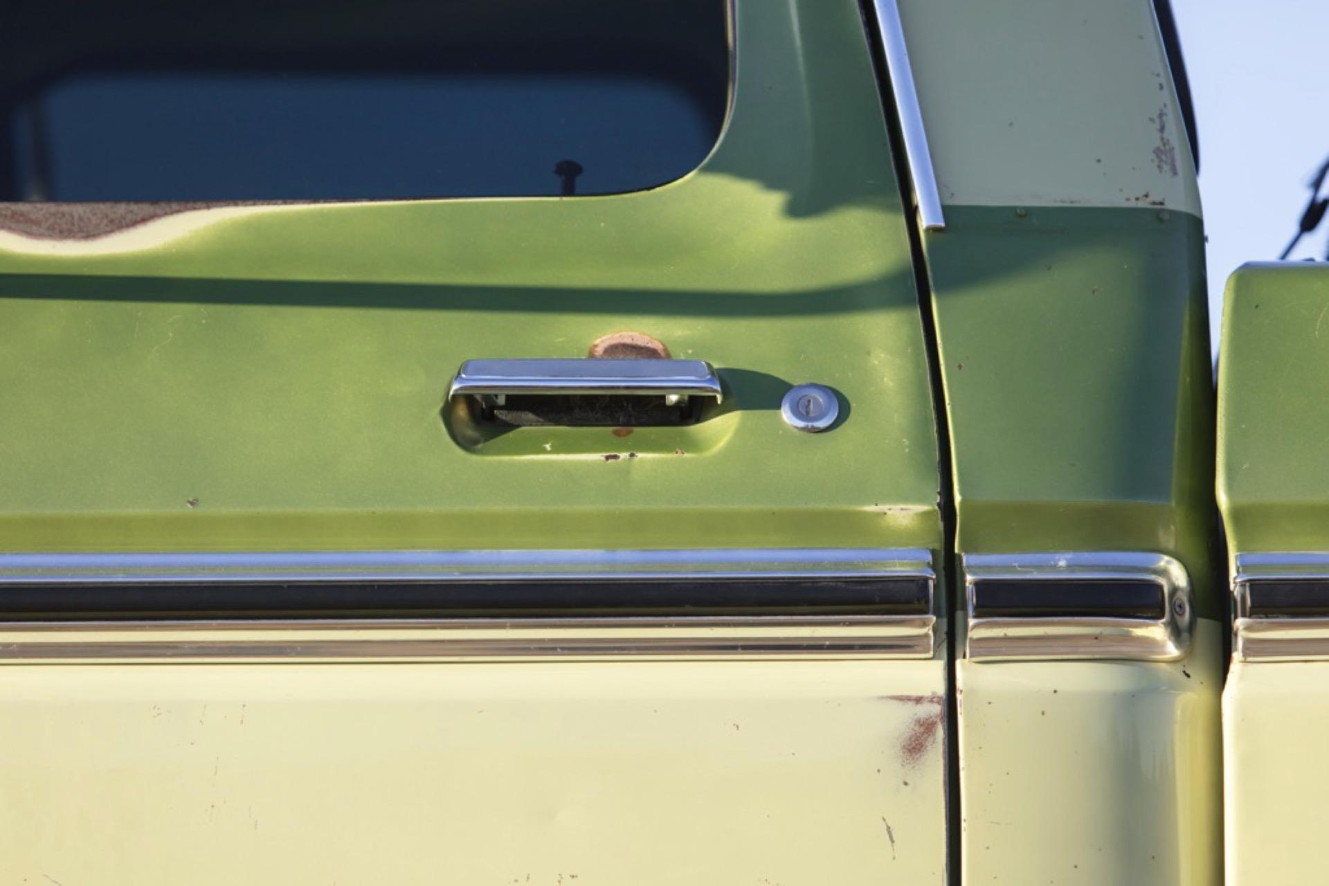 7.3L Turbo Diesel-Powered 1975 Ford F-250 4×4