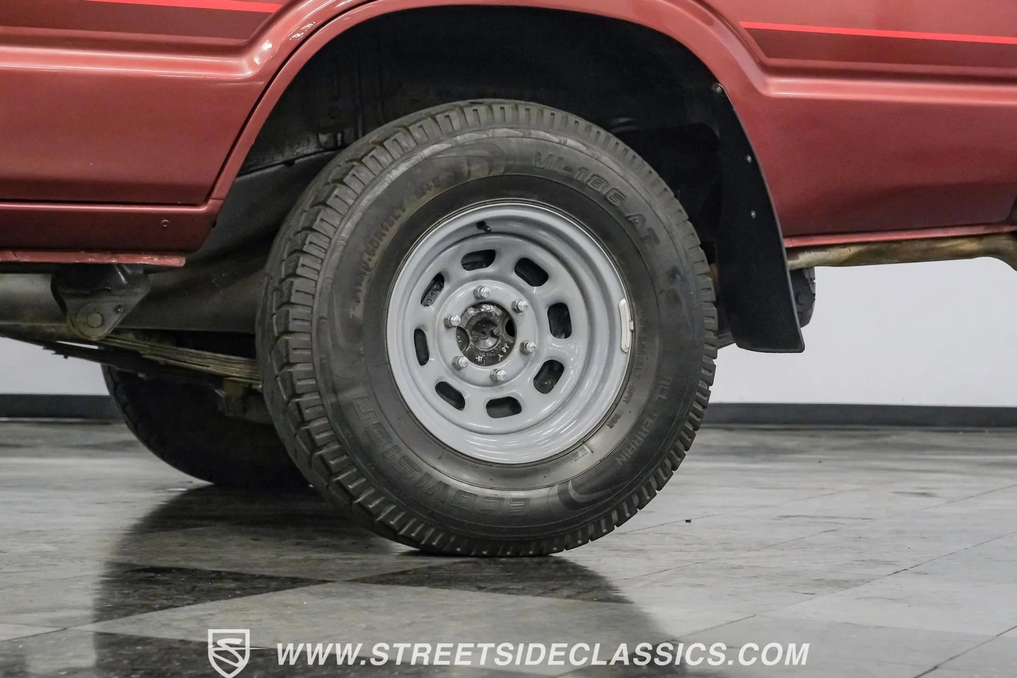 1988 Toyota Land Cruiser FJ62