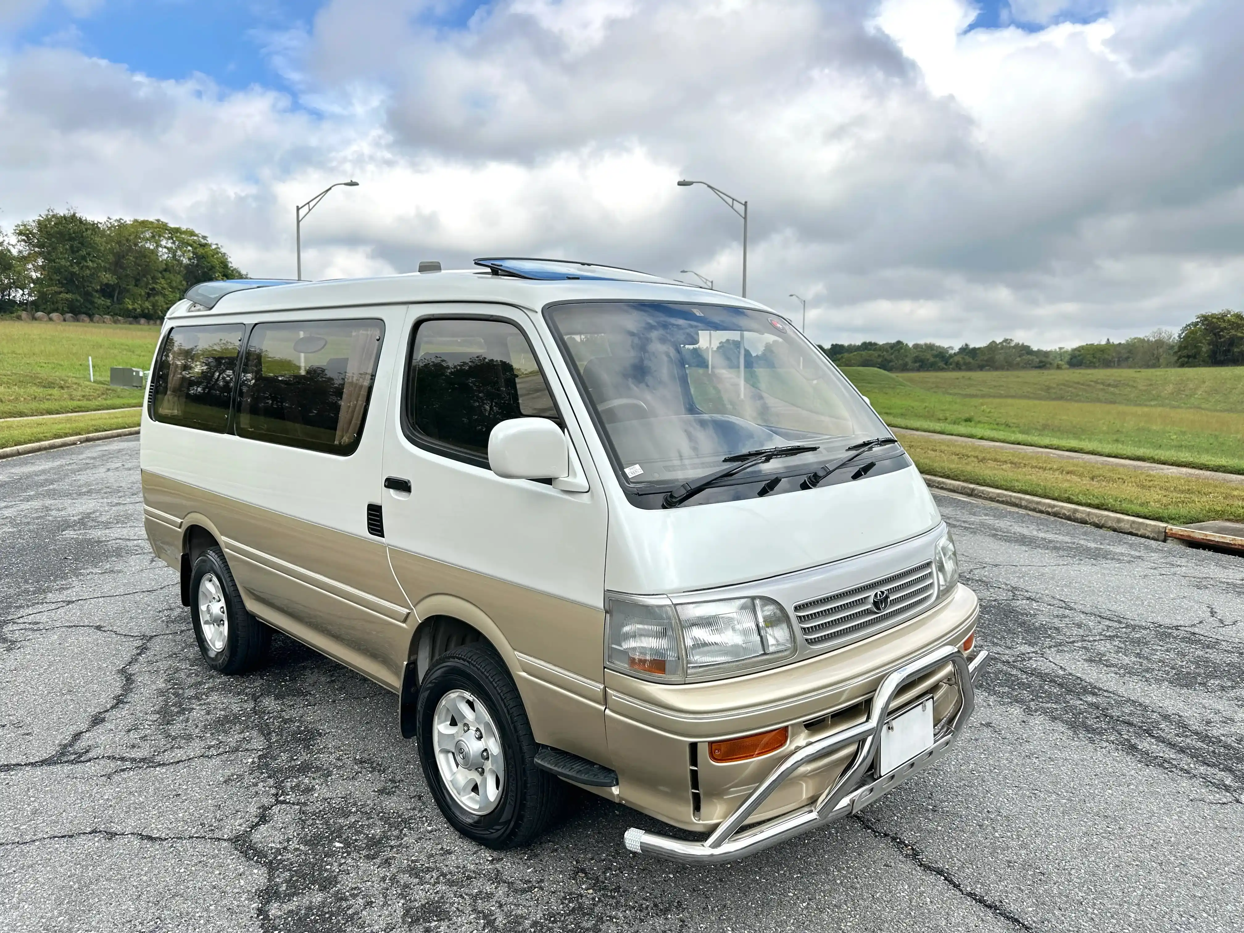 1993 Toyota HiAce Super Custom Limited - 2