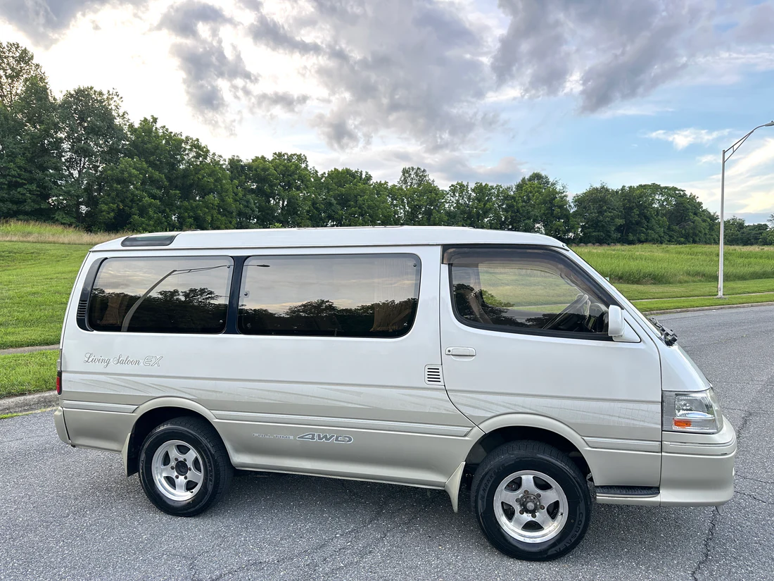 1999 Toyota HiAce Custom Living Saloon EX