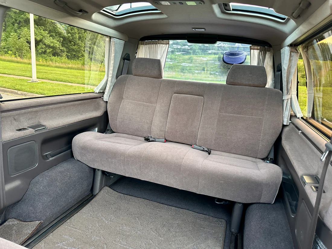 1999 Toyota HiAce Custom Living Saloon EX