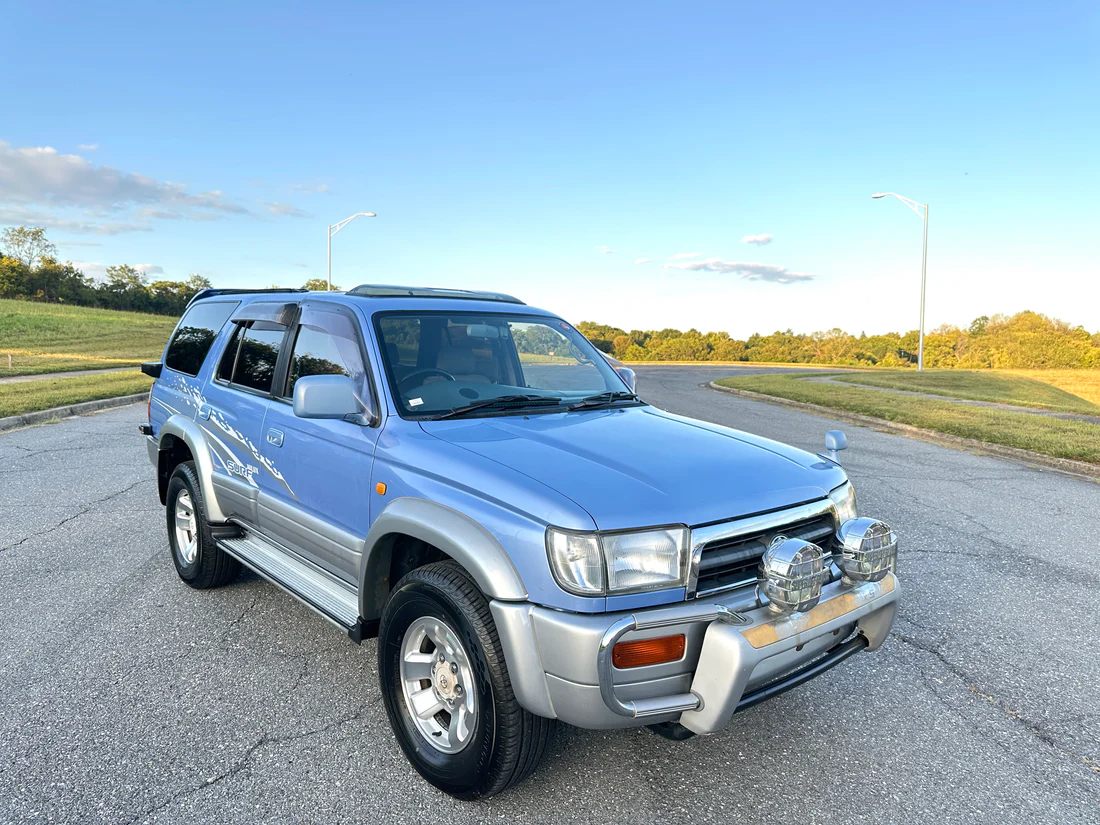 1996 Toyota Hilux Surf SSR-G - 4
