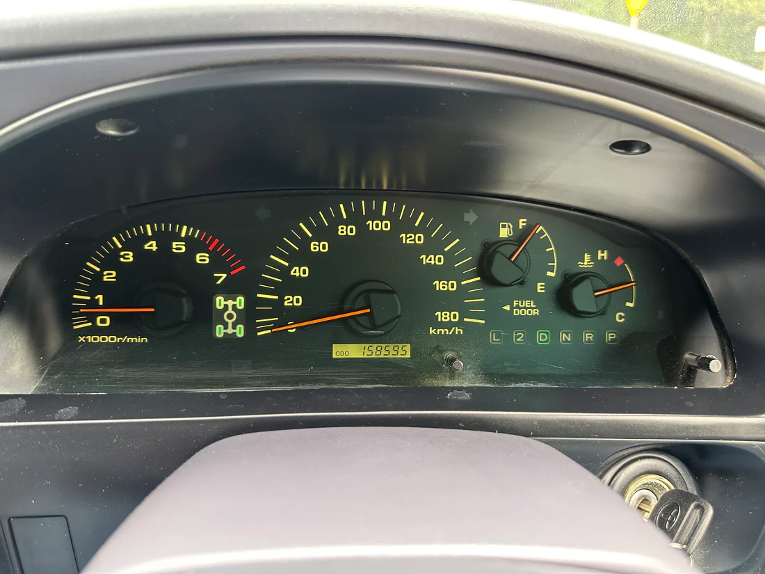 1998 Toyota Hilux Surf SSR-G VZN185