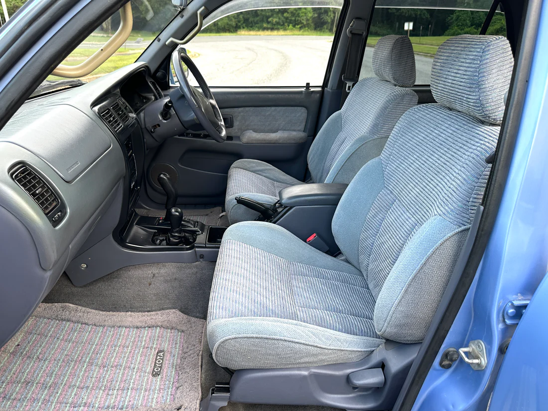 1998 Toyota Hilux Surf SSR-G VZN185