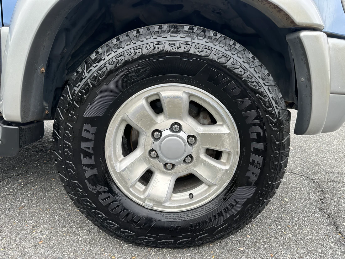 1998 Toyota Hilux Surf SSR-G VZN185