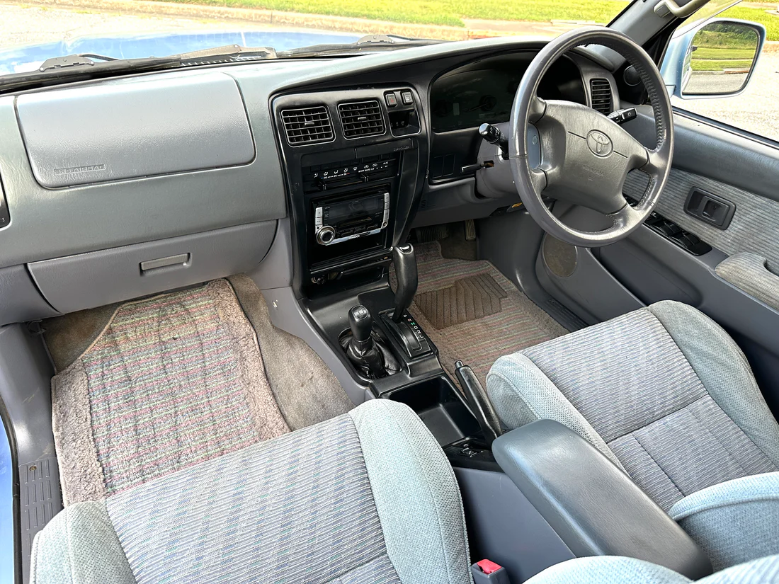 1998 Toyota Hilux Surf SSR-G VZN185