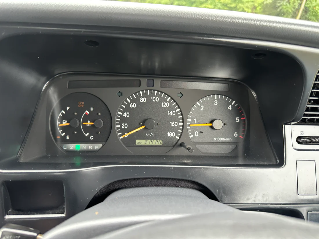 2000 Toyota HiAce Super Custom G