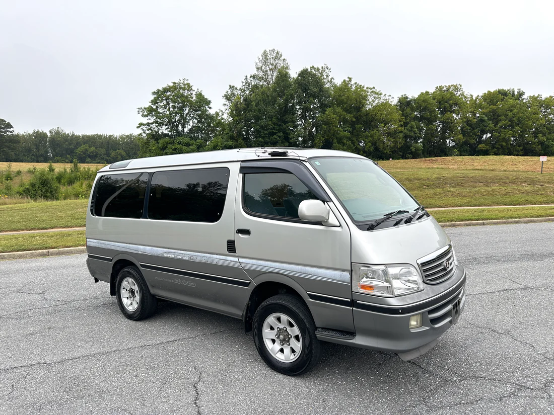 2000 Toyota HiAce Super Custom G - 2