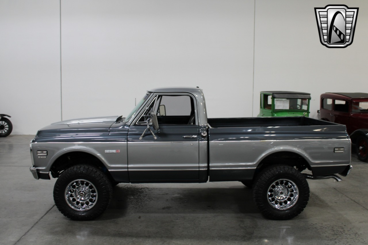 1972 Chevrolet K10 Cheyenne - 2